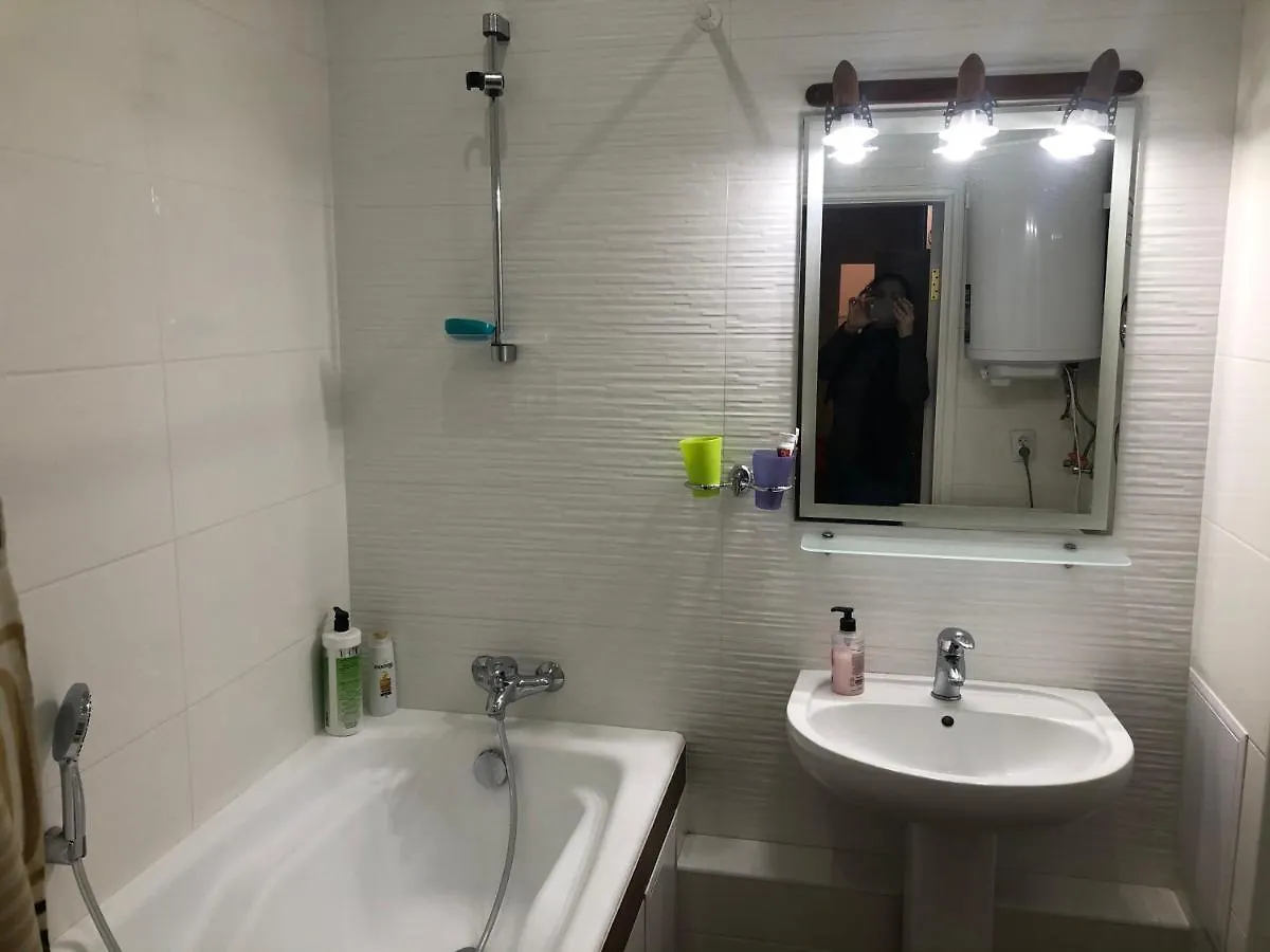 Apartament Затишна 2Х Кімнатна Квартира Біля Метро Академмістечко Kijów