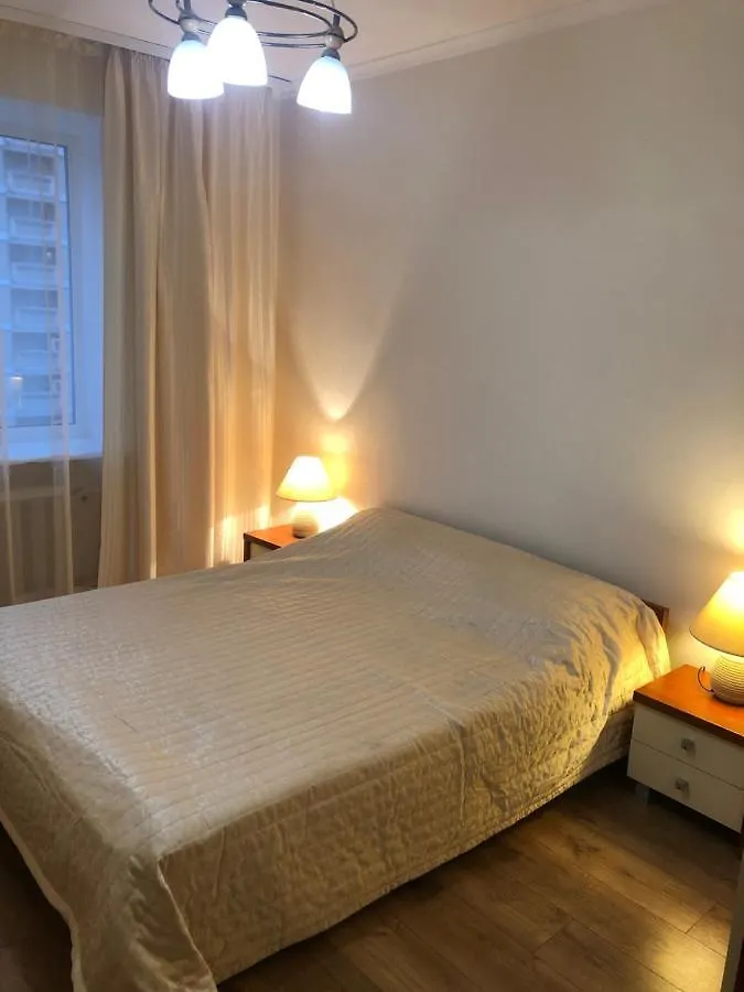 Затишна 2Х Кімнатна Квартира Біля Метро Академмістечко Kyiv Apartment
